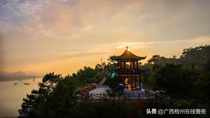 【教师节特辑】认识一下，梧州花园式的警察“摇篮”