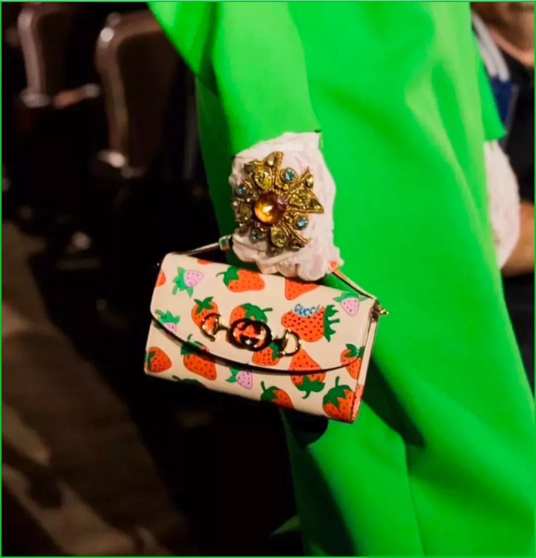 这些包包又有颜值又百搭,最近流行大牌的包包