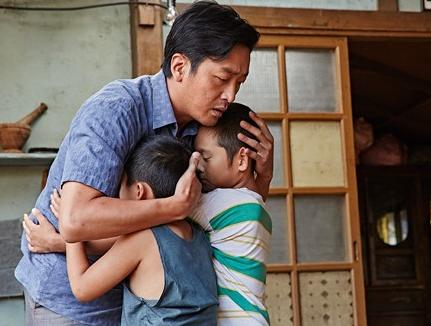 余华许三观卖血记深度解析,余华许三观卖血记中许三观形象