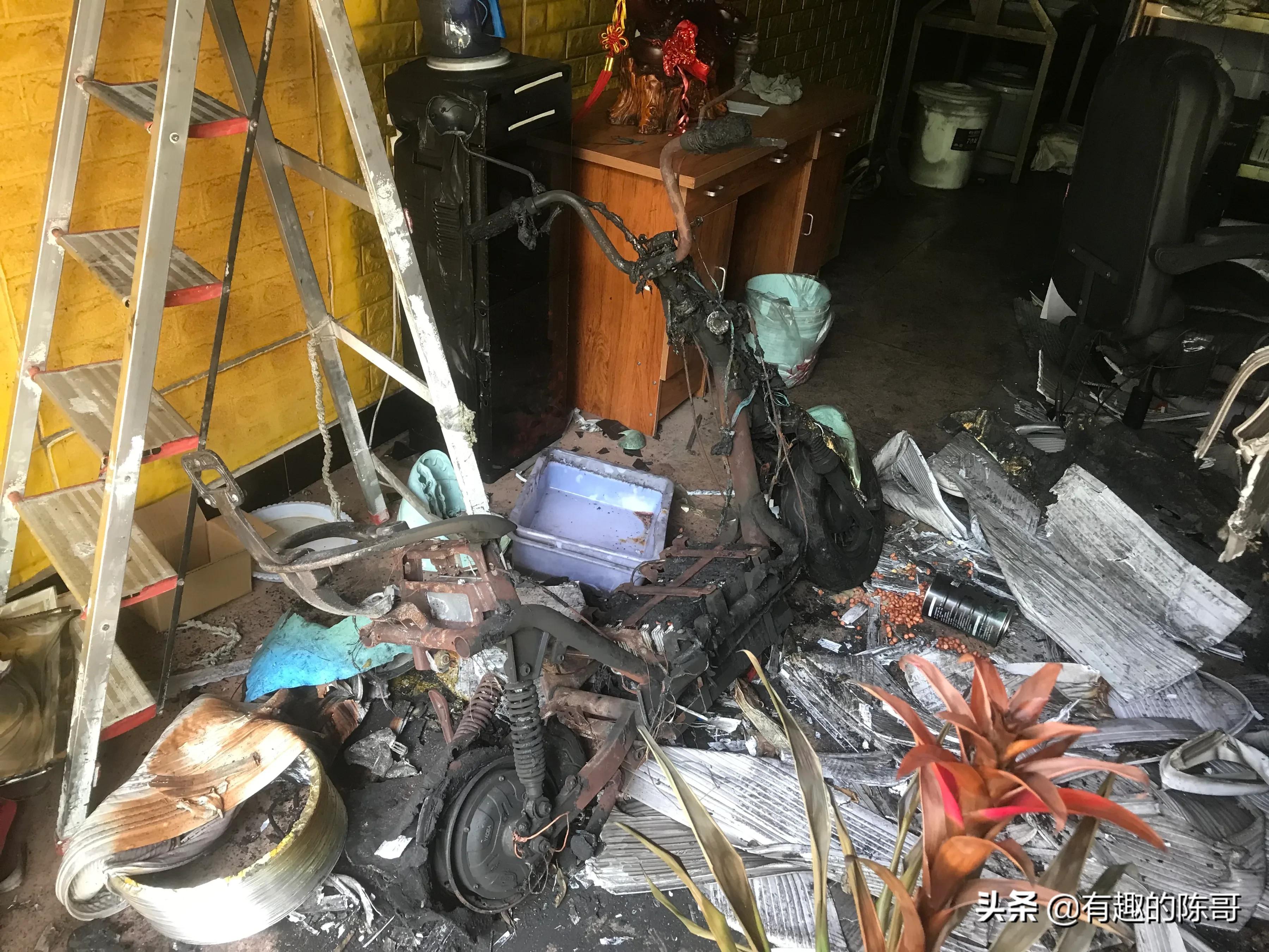 雅迪电动车自燃事件,雅迪电动车自燃事件多吗