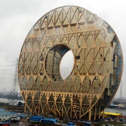 各地的奇葩标志性建筑,最丑的象形建筑