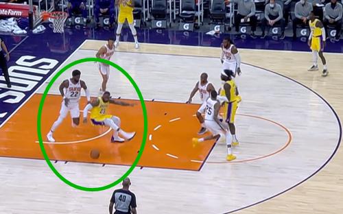 詹姆斯来湖人队首秀对战步行者,詹姆斯首秀25分集锦