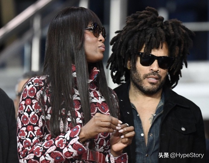 蕾哈娜足球,蕾哈娜在球场