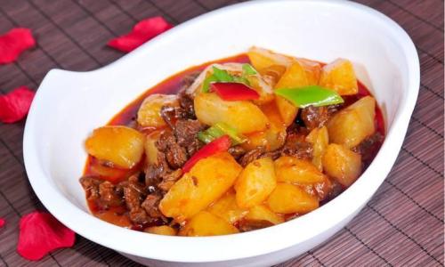 炖牛肉软烂无比的秘诀不放山楂,炖牛肉软烂入味黄焖