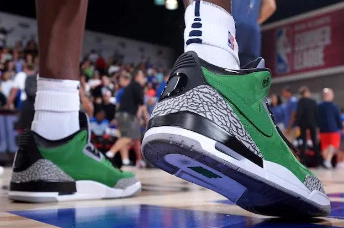 谁才是夏季联赛鞋王？字母哥的哥哥也有签名鞋老詹上脚球鞋扎眼