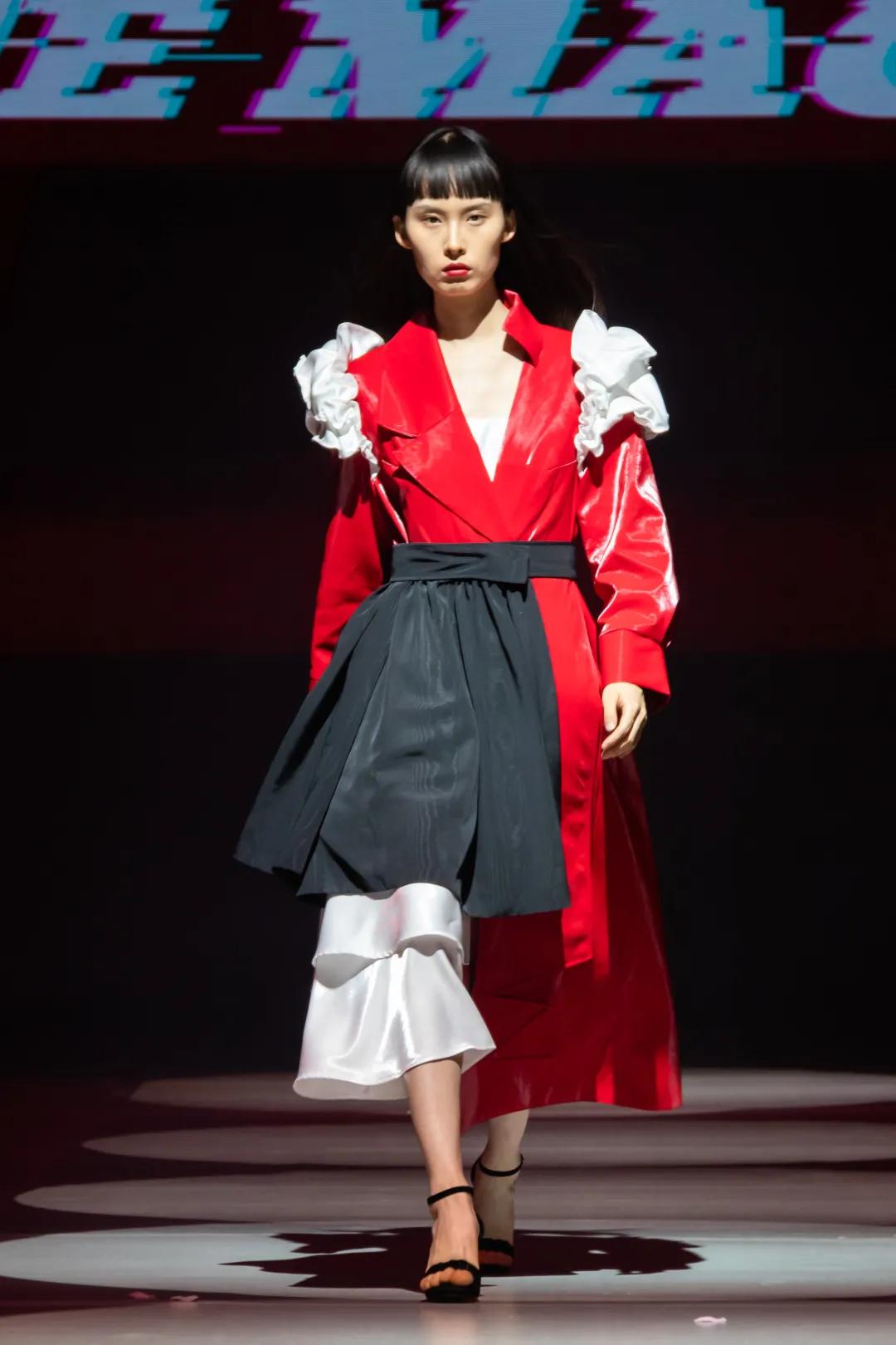 2021年清华服装设计毕业秀,中国优秀的服装设计毕业秀