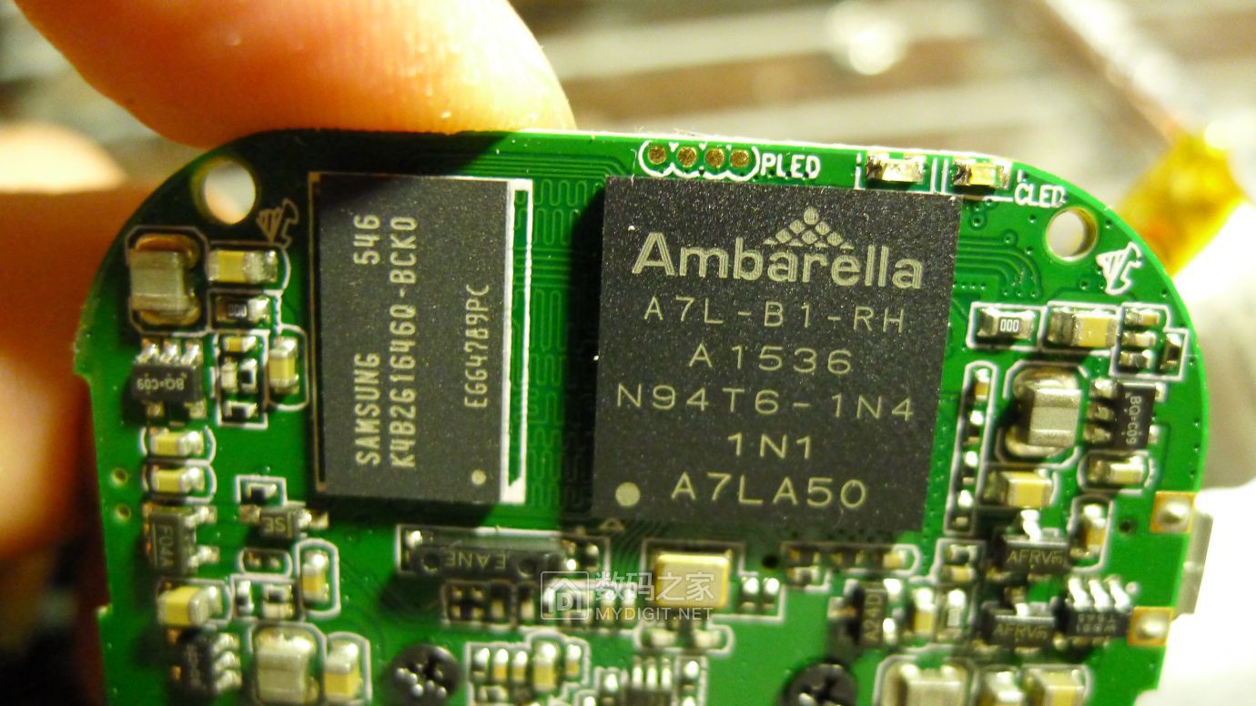 PAPAGO！GoSafe535行车记录仪拆解+电源接反故障维修