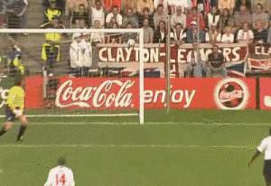 足球场激情对抗,现役11人最强足球球员组成的阵容