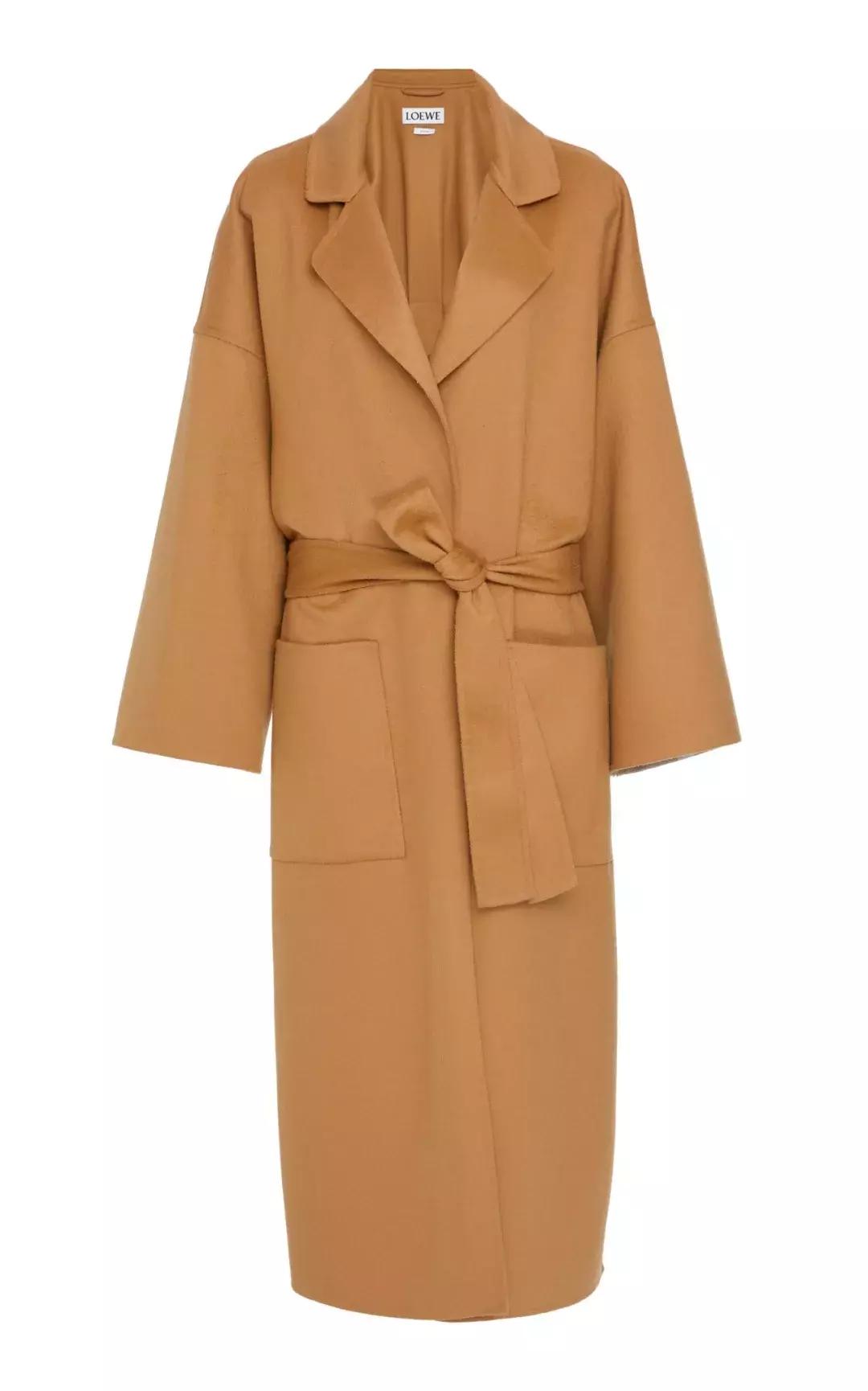 穿上大长袍，完美解决矮个子女生的世纪难题