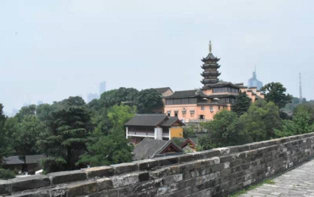 南京网红鸡鸣寺打卡景点,南京鸡鸣寺打卡