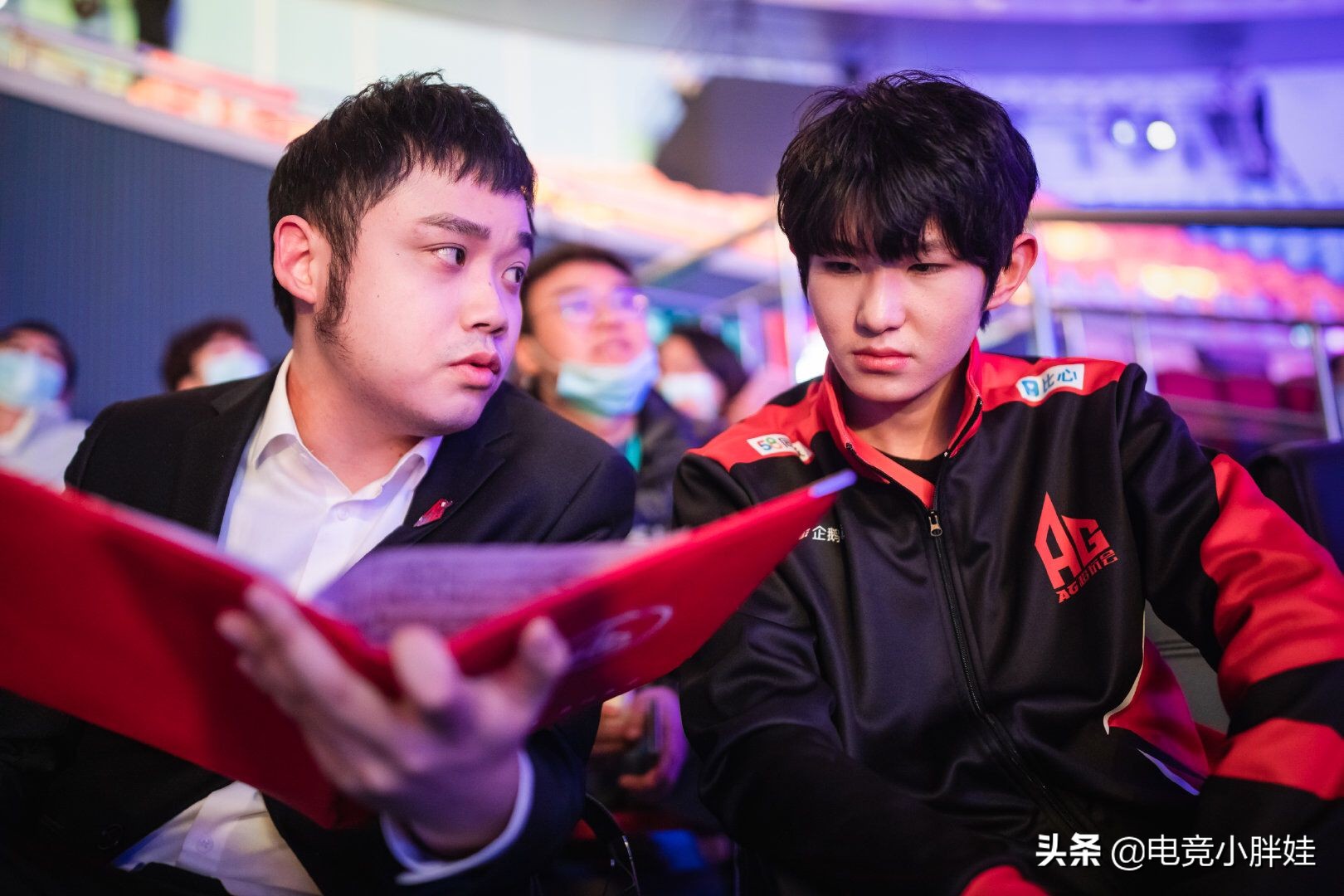 上海rngm战队6.6转辅助,rngm六点六高光操作