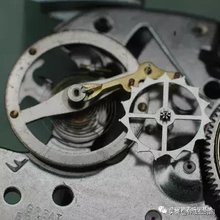 现代钟表中的擒纵机构大全,钟表擒纵装置的作用有哪些