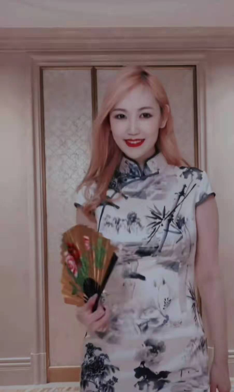 王宝强难逃中年发福！参加聚餐胖一圈，前妻马蓉却大秀身材豪宅