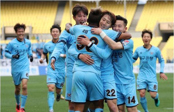 大邱fc对水原fc比分预测推荐,磐田喜悦vs大分三神半场比分