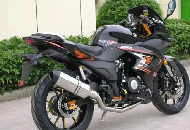 单缸小忍者摩托车测评图,小忍者摩托车400cc双缸最高时速