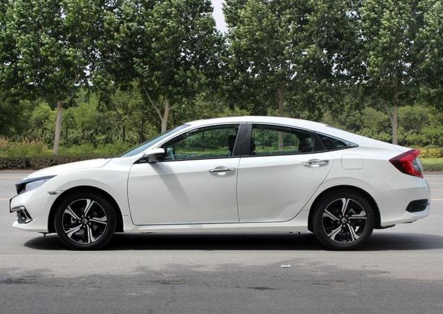 本田思域15万自动挡提车,买本田思域十大忠告新手