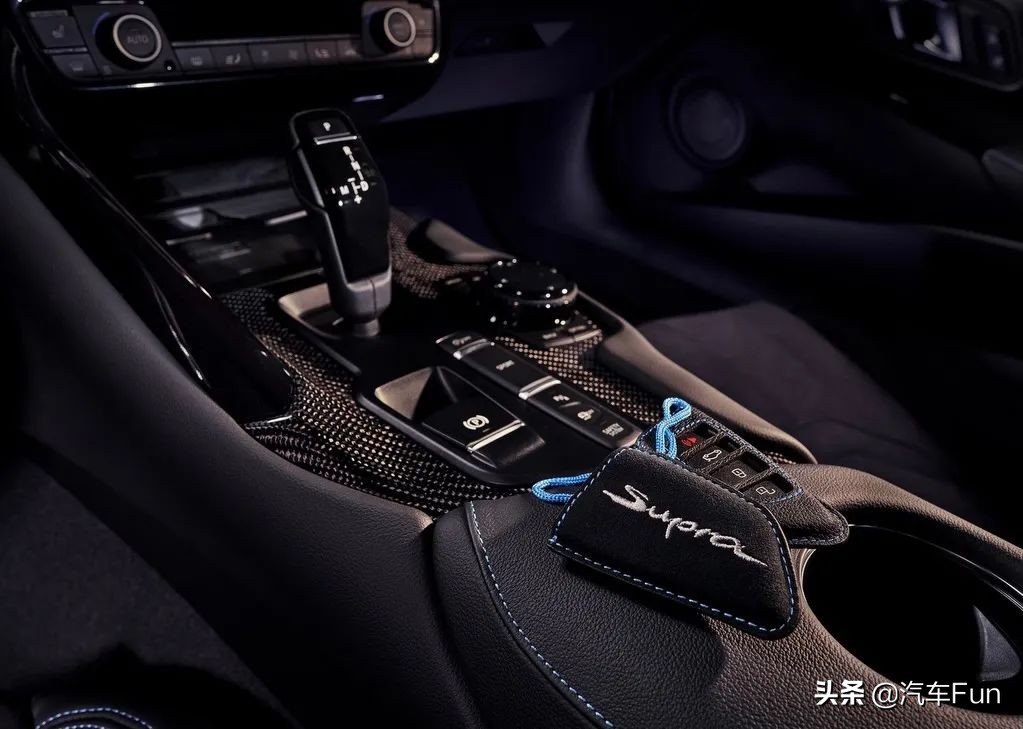 宝马z4与supra哪个好,supra和z4出自什么平台