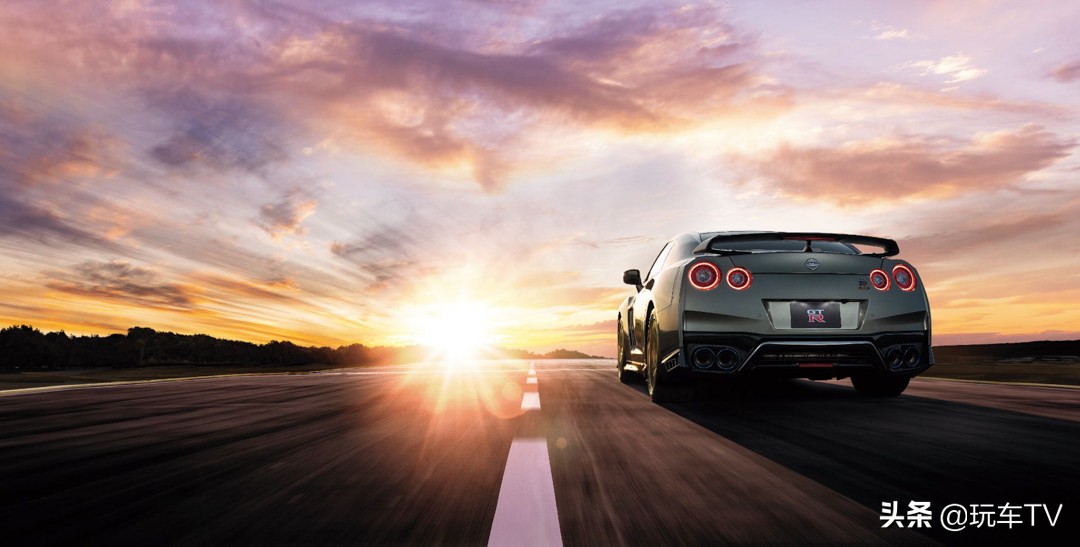 新款GT-R正式发布！起售价63万人民币，东瀛战神迎来换新