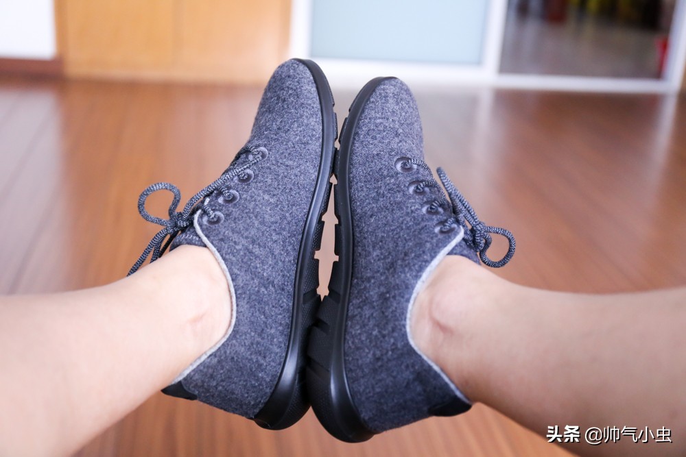 小米有品爆款鞋子开箱,开箱100元一双的鞋