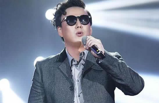 盲人歌手萧煌奇恋爱,歌手萧煌奇视频