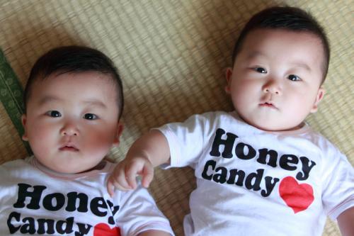 双胞胎男孩乳名大全属鼠,猪年男双胞胎起乳名好听