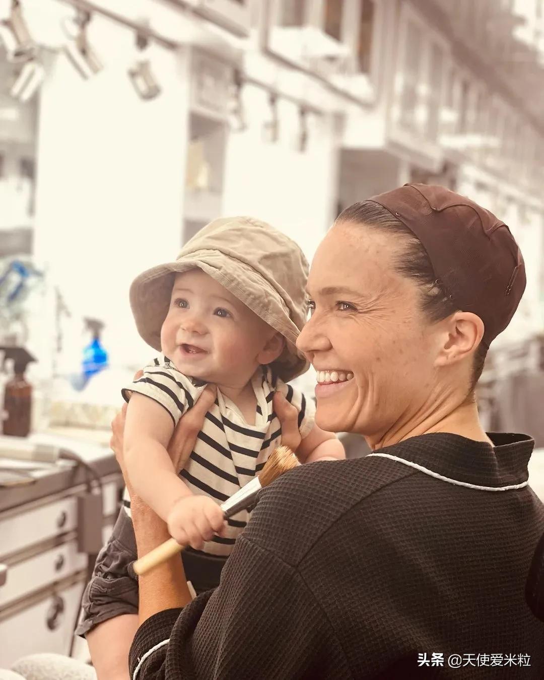 凭《我们这一天》事业翻盘，千禧女神曼迪·摩尔为何神隐多年？