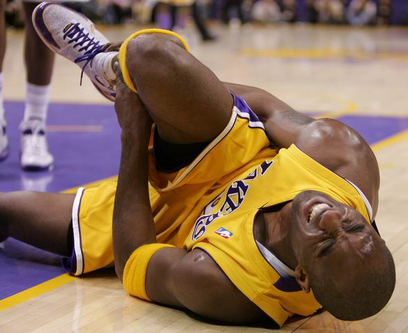 nba巨星科比奇迹再现,科比小飞侠生涯巅峰锦集