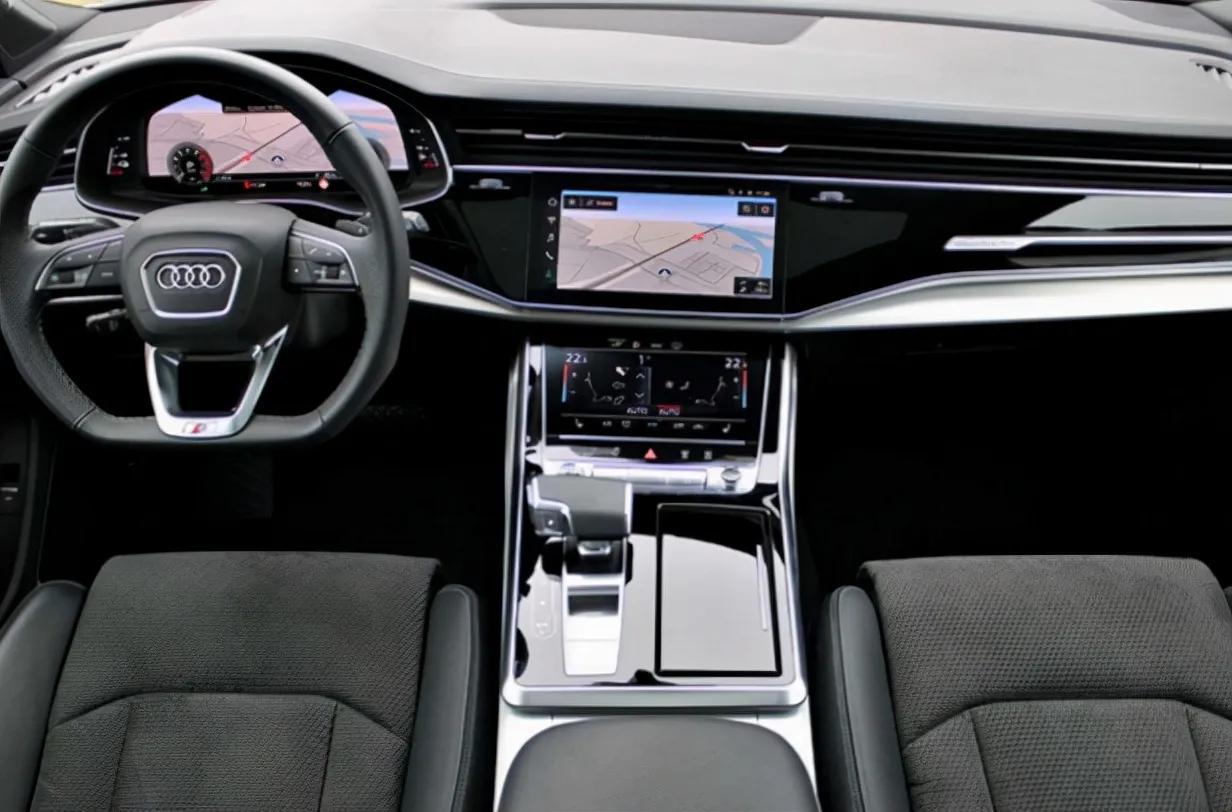 q7奥迪2023款黑武士,奥迪q7和保时捷卡宴区别大吗