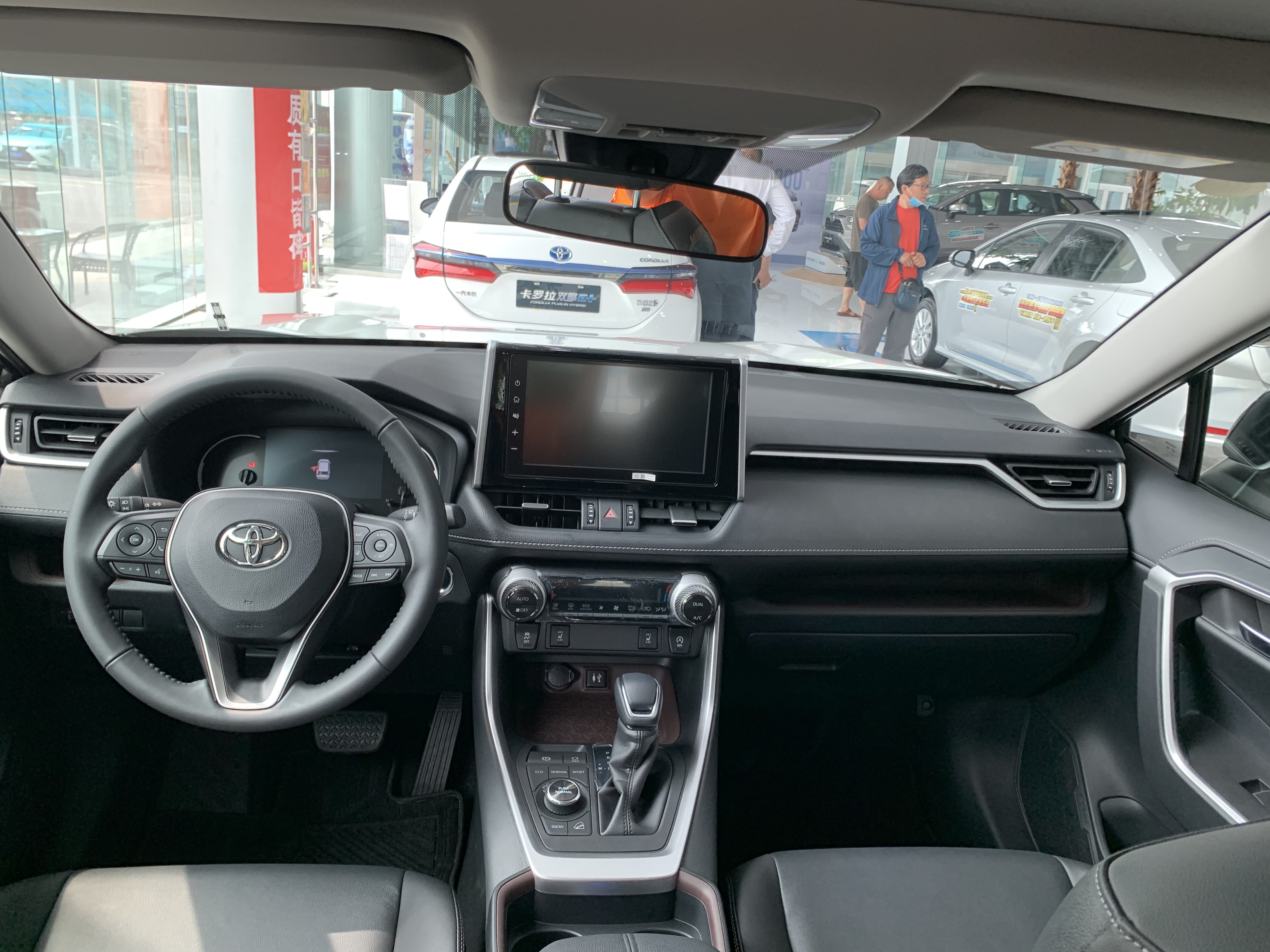 将近20万公里的丰田rav4值得买吗,买丰田rav4什么版本性价比高