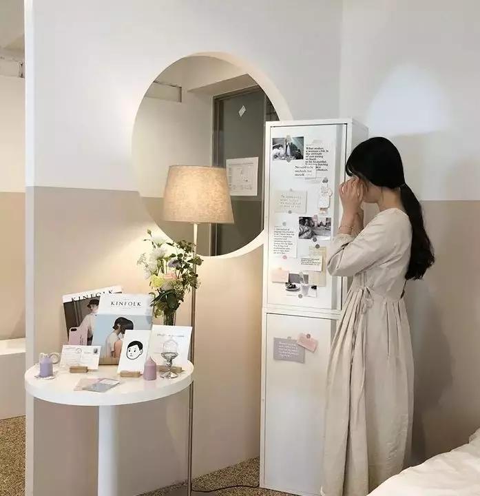 29岁女孩独居图片,29岁独居女孩的视频