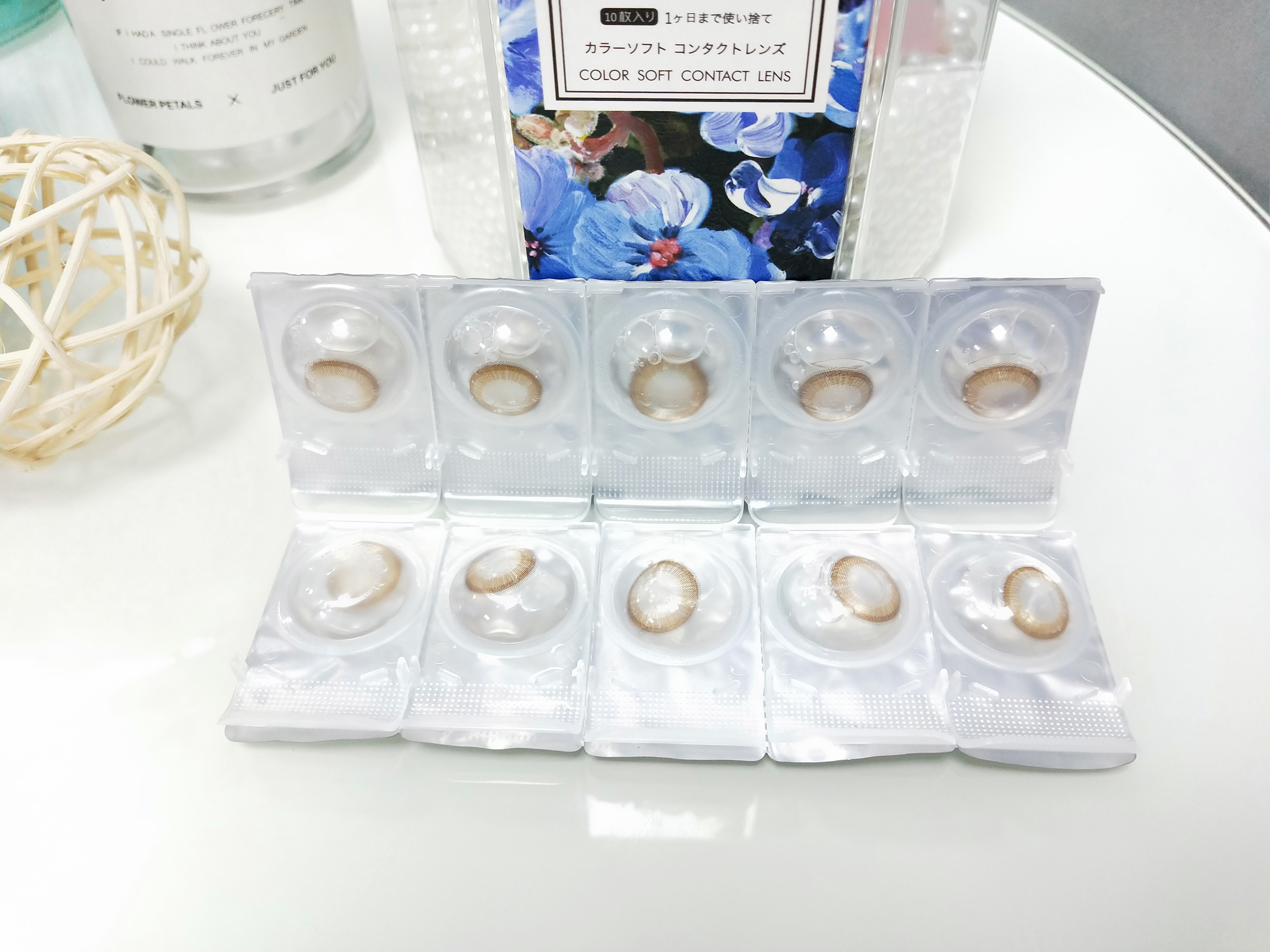 棕色眼睛适合的美瞳推荐,推荐一款超舒服的美瞳