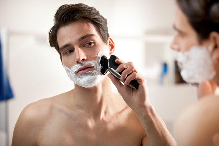 剃须的妙招,剃须的正确方法及步骤