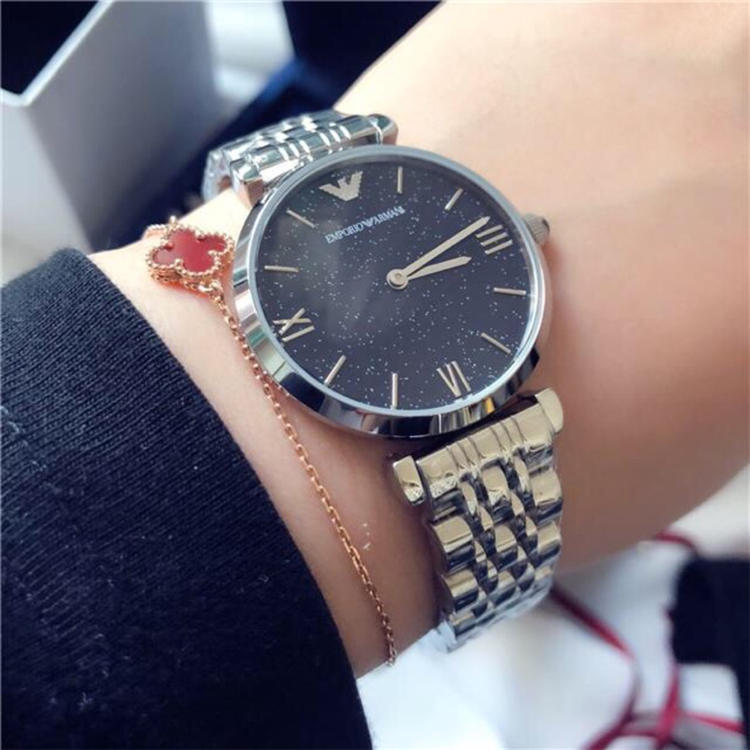 阿玛尼满天星手表送女生,阿玛尼满天星手表买回来不用调吗