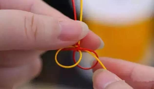 手工编绳怎么打结球,塑料手编绳如何打结