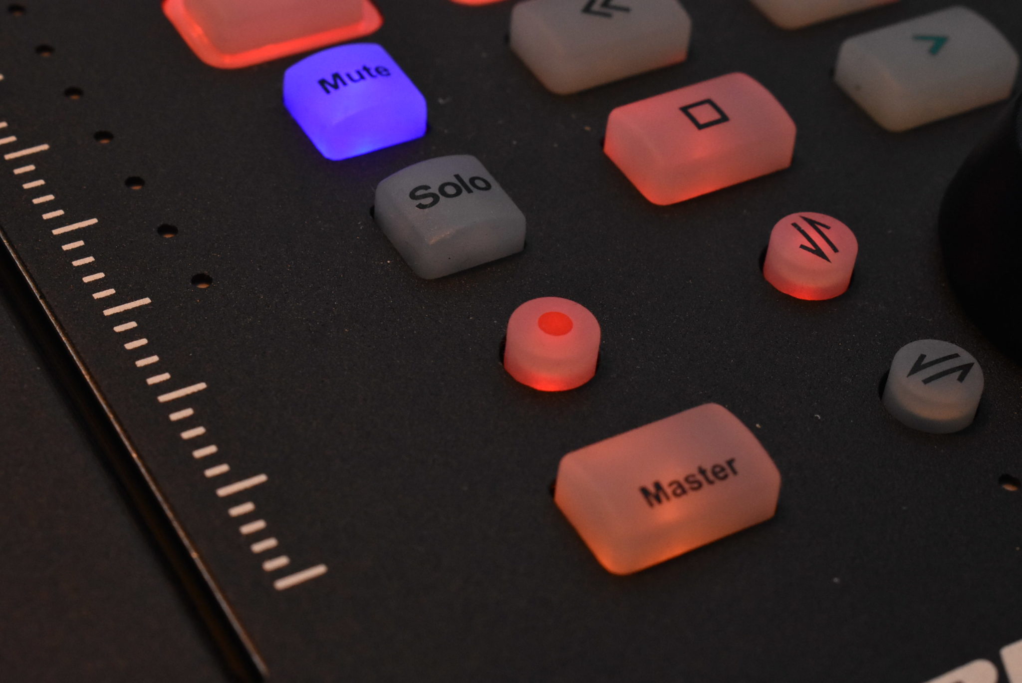 艾肯mobileumini五代声卡测评,艾肯mobilemini声卡驱动