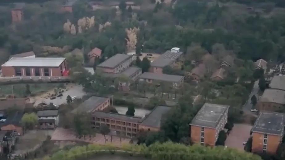 铸国防基石做民族脊梁在哪个位置,铸国防基石做民族脊梁