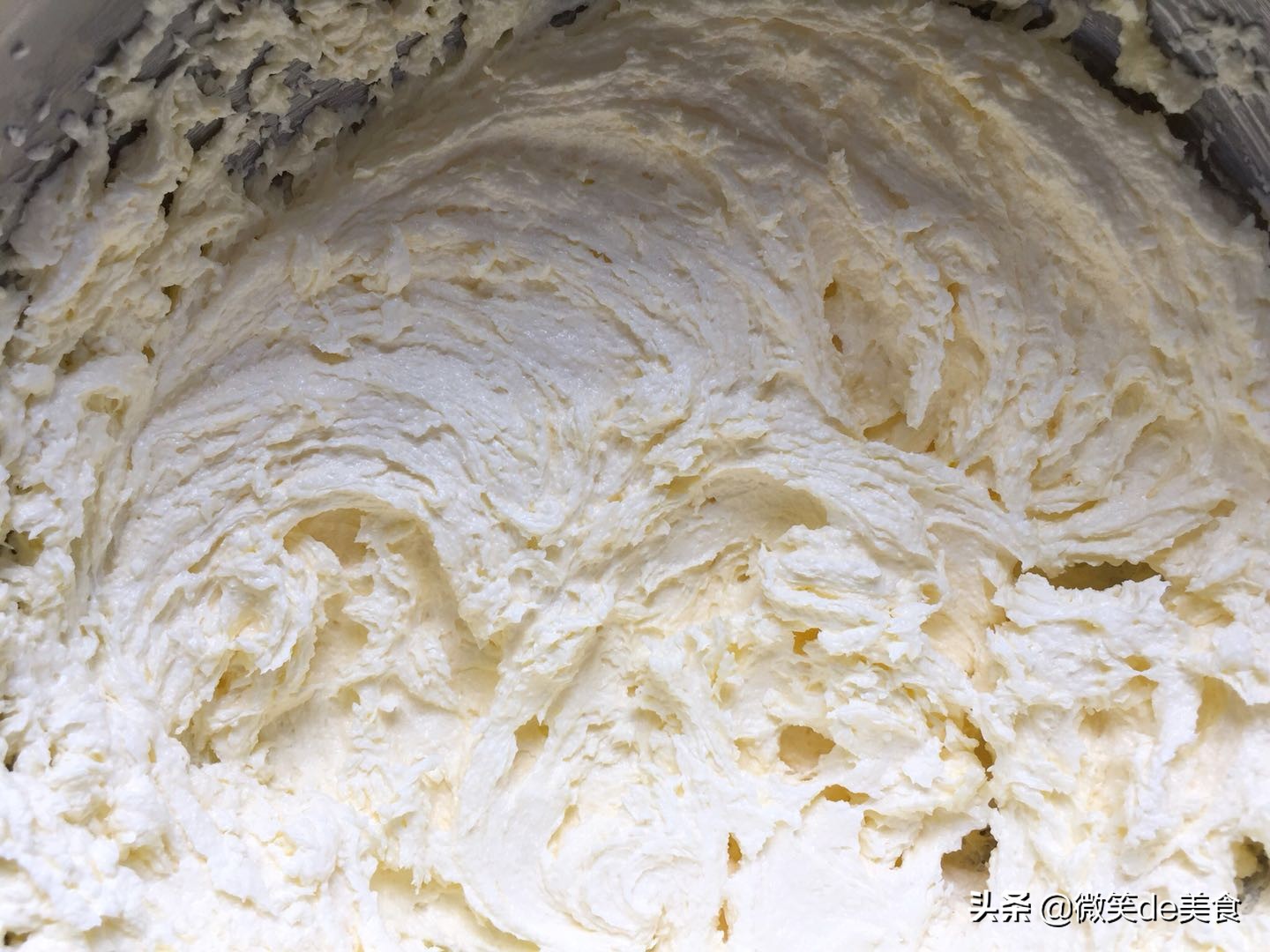 普通面粉做蛋卷的方法,不用面粉只用鸡蛋做的蛋卷