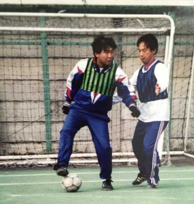 门将外都能踢的天津“万金油”，打入50米世界波，贝利与他合影