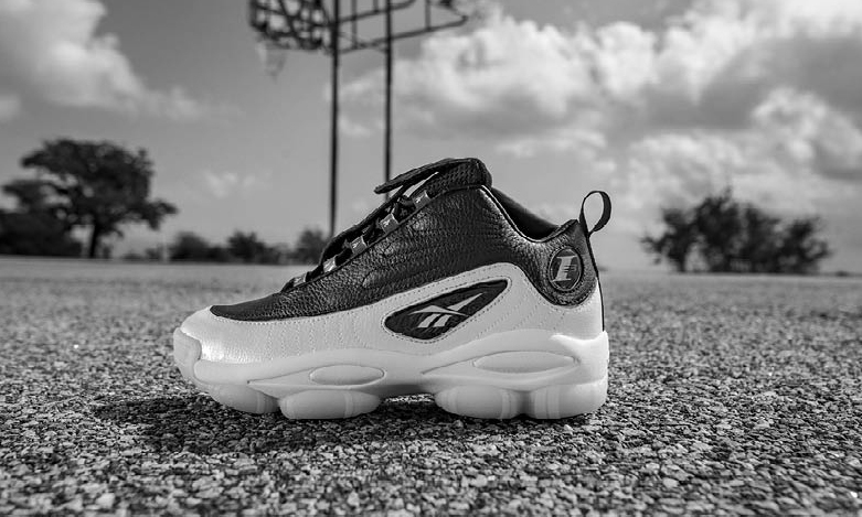 reebok艾弗森蓝白红球衣,reebok跟艾弗森什么关系