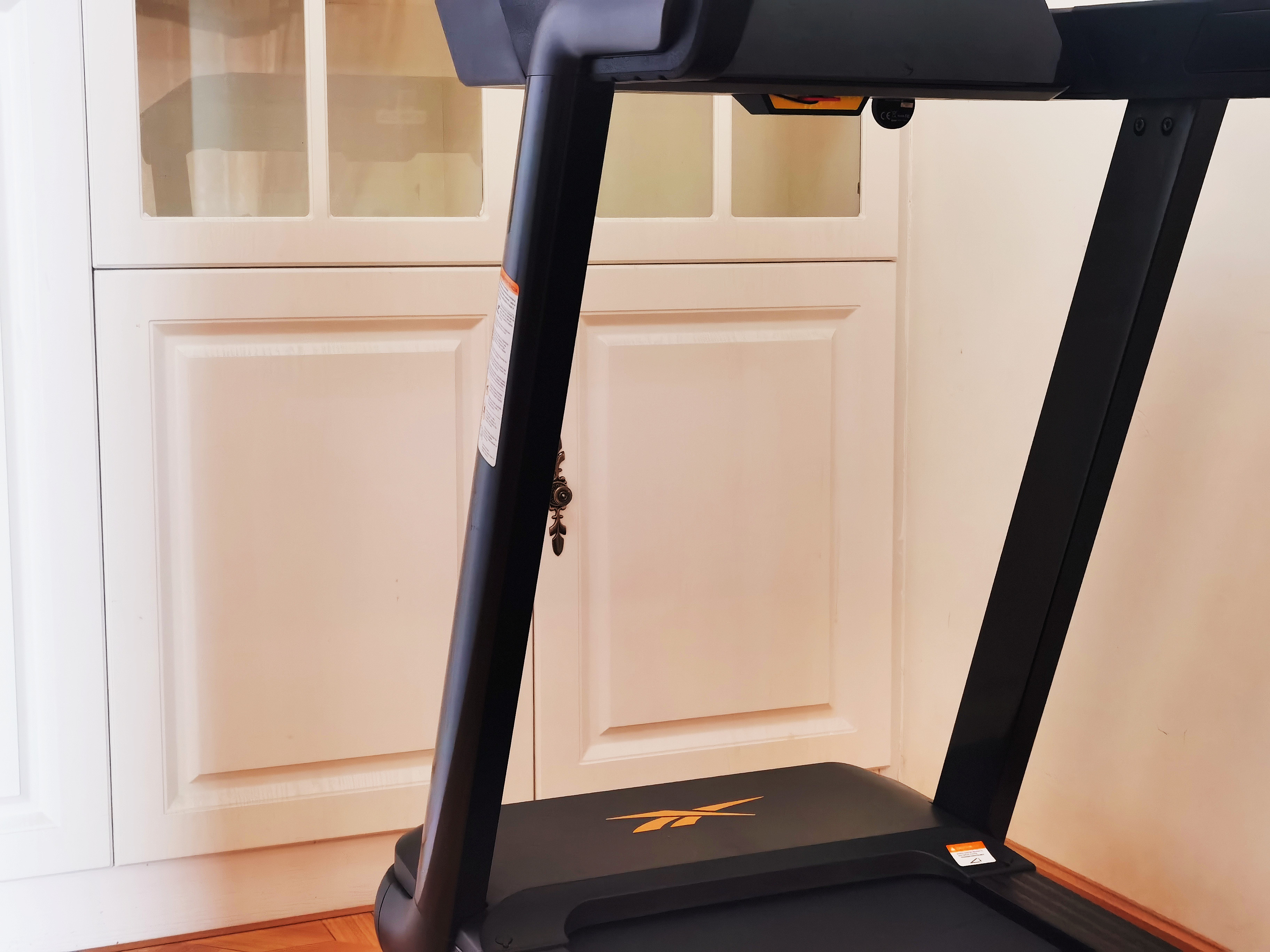 锐步跑步机jet200与fr20哪个好,锐步jet100m和jet100m跑步机