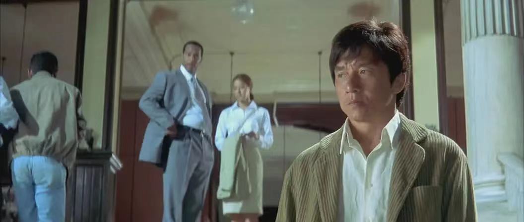 成龙电影中巨亏钱的一部,成龙20年前电影