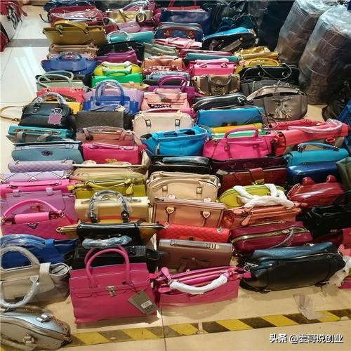 现在冬季摆地摊卖什么产品最赚钱,冬季摆地摊什么产品比较好卖