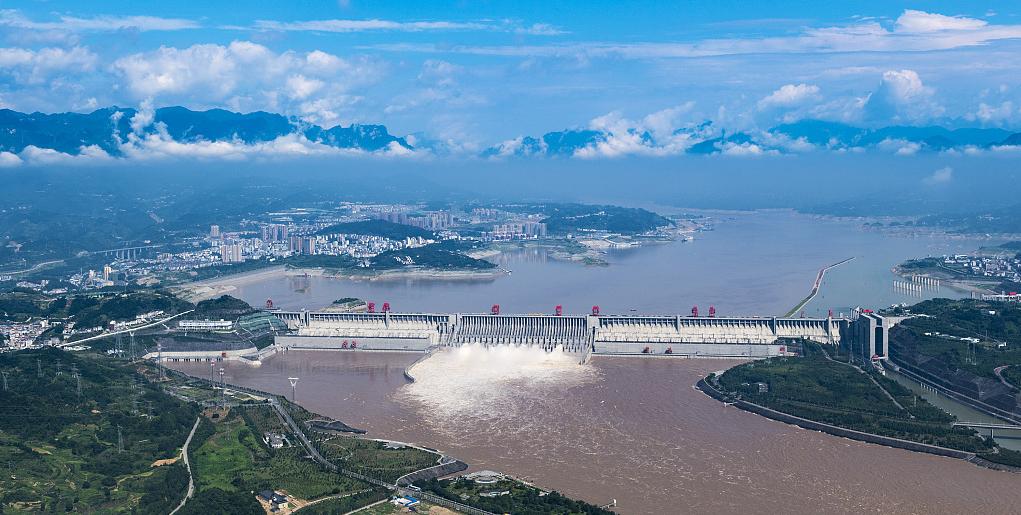 三峡大坝混凝土为什么要加煤灰,三峡大坝怎么防止混凝土的收缩