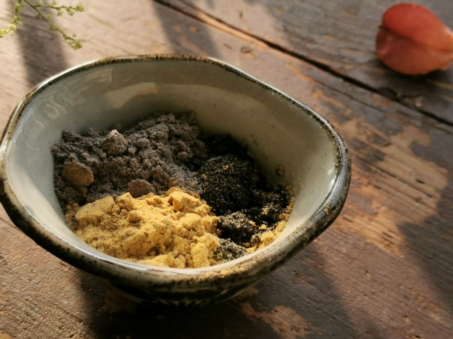 黑芝麻炒熟磨成粉,磨成粉的黑芝麻怎么吃