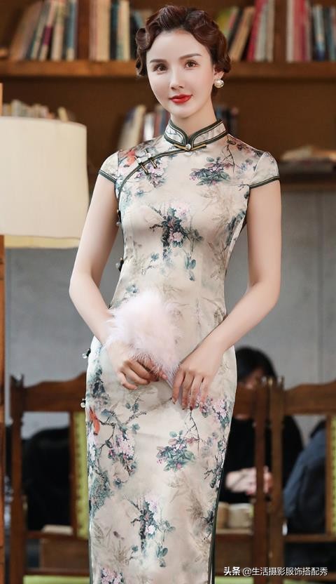 真丝旗袍优雅,温婉大气的旗袍艺术照