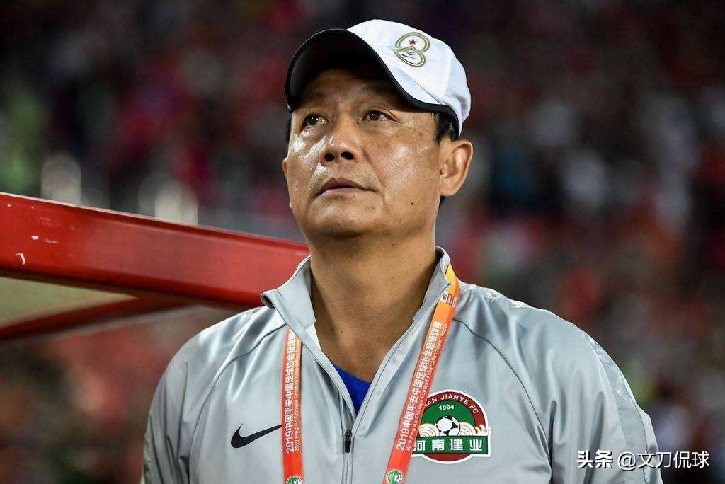 涓浗瓒崇悆鏁欑粌瀵归噷鐨殑璇勪环,涓浗鐢疯冻鍔涙尯閲岀毊