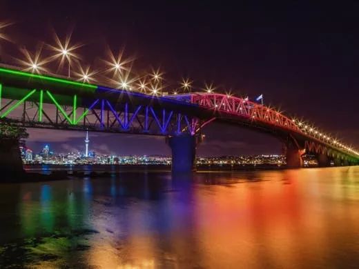 新西兰人反击了！随便说16条，就是比澳洲好！还有10个段子……