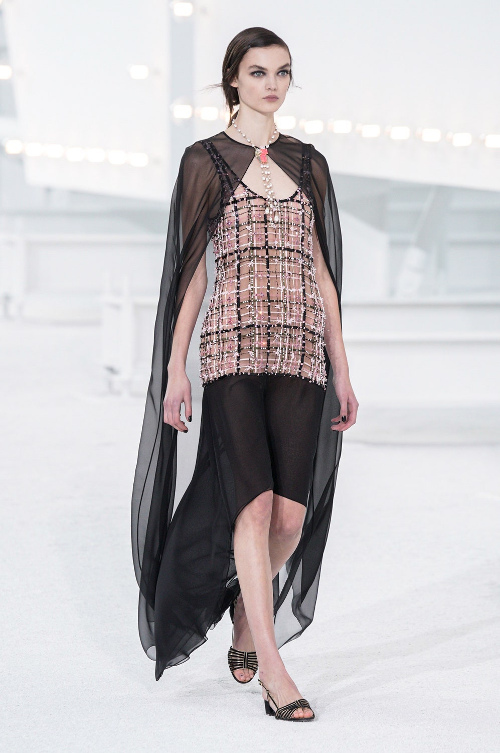 香奈儿chanel2020秋冬女装秀,香奈儿chanel2021春夏成衣