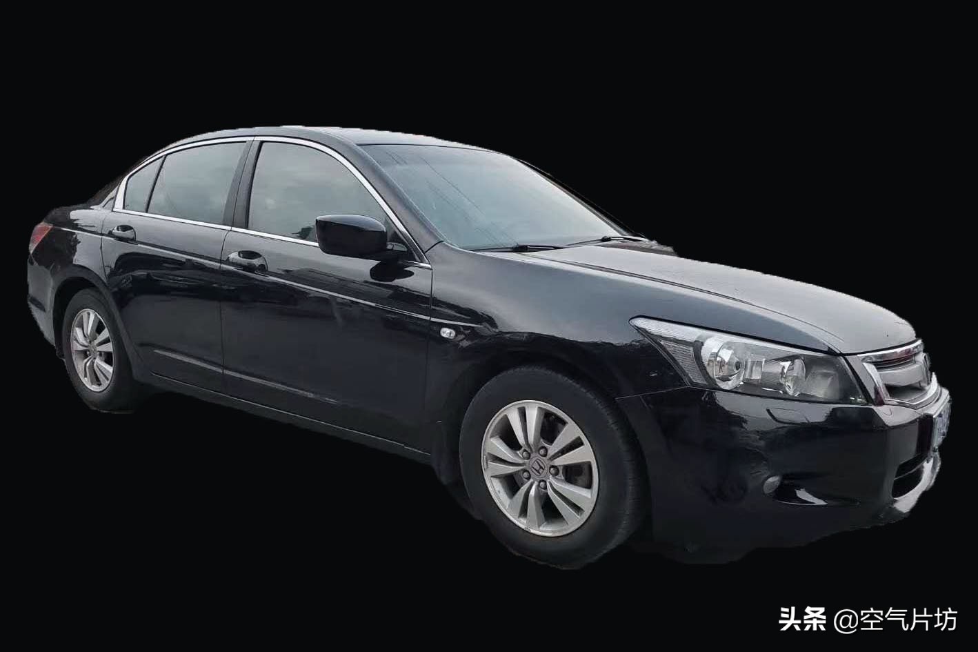 二手本田雅阁怎么选?保值率超高的二手车让你开几年不亏多少钱