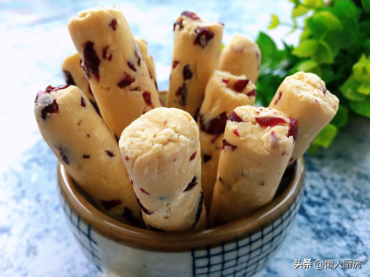 宝宝喝不完的奶粉能做什么好吃的,以前的奶粉不吃怎么转新奶粉